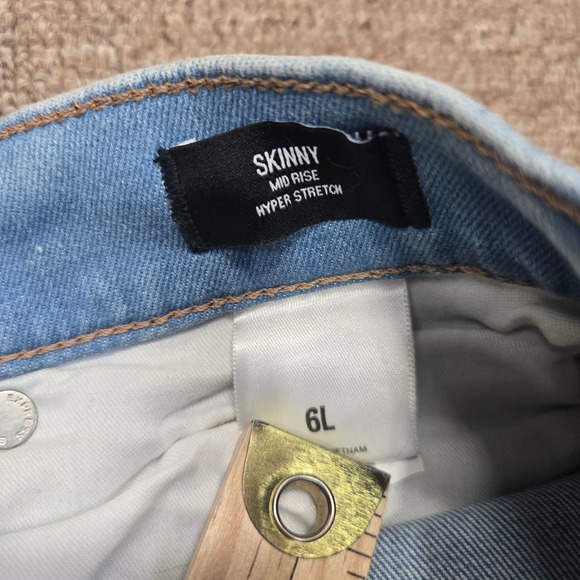 Express Skinny Mid Rise Hyper Stretch Light Wash Blue Denim Jeans Womens Size 6L - Picture 2 of 7